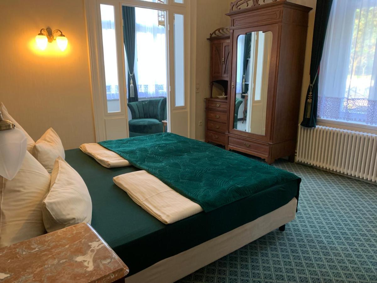 Hotel Seeufer Plön Extérieur photo