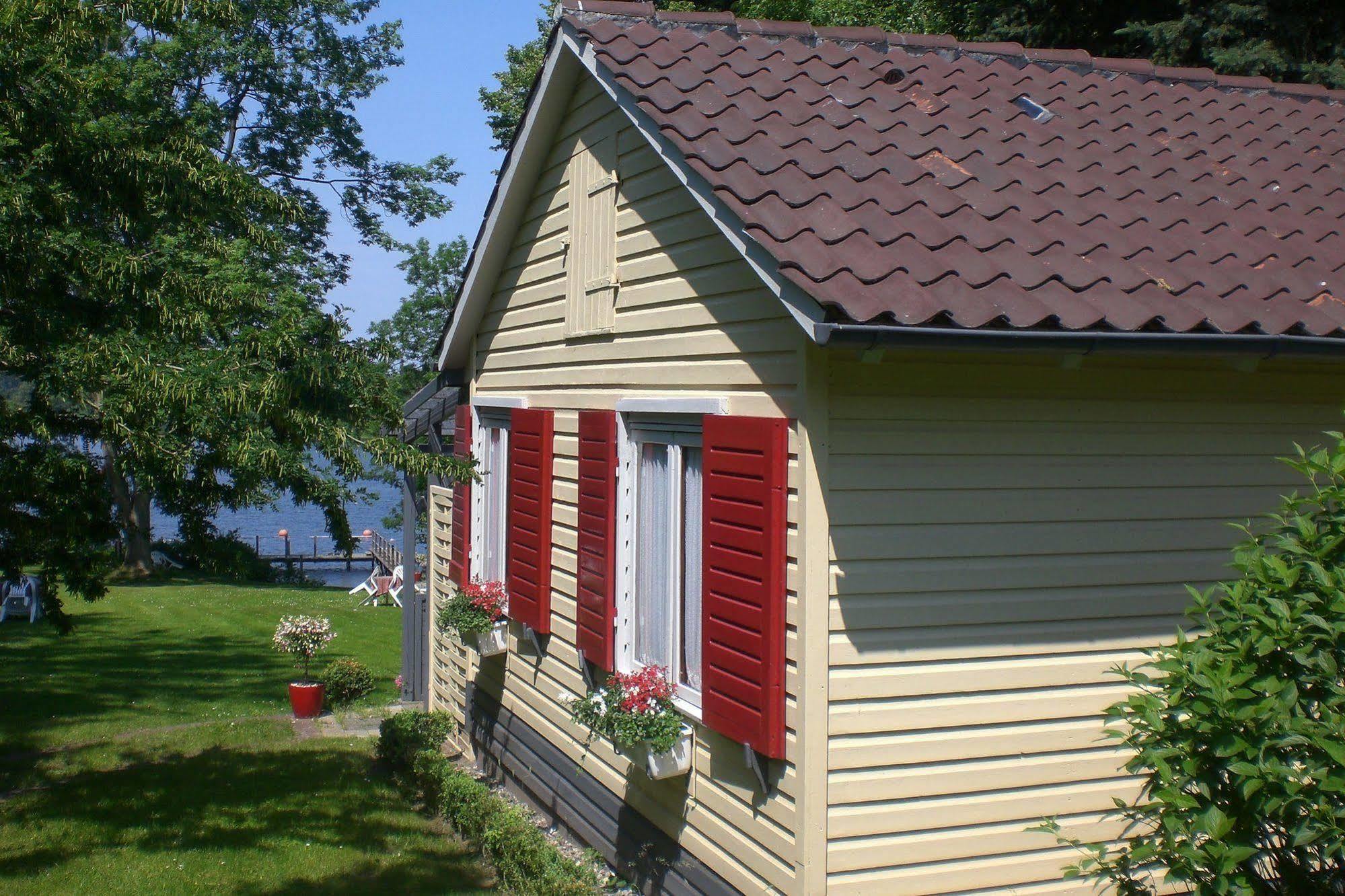 Hotel Seeufer Plön Extérieur photo