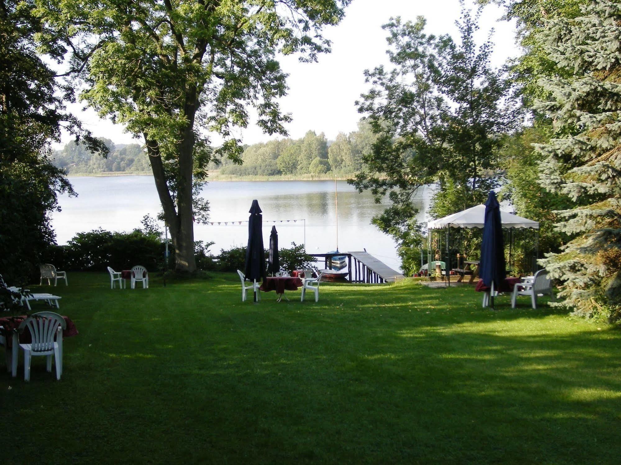 Hotel Seeufer Plön Extérieur photo