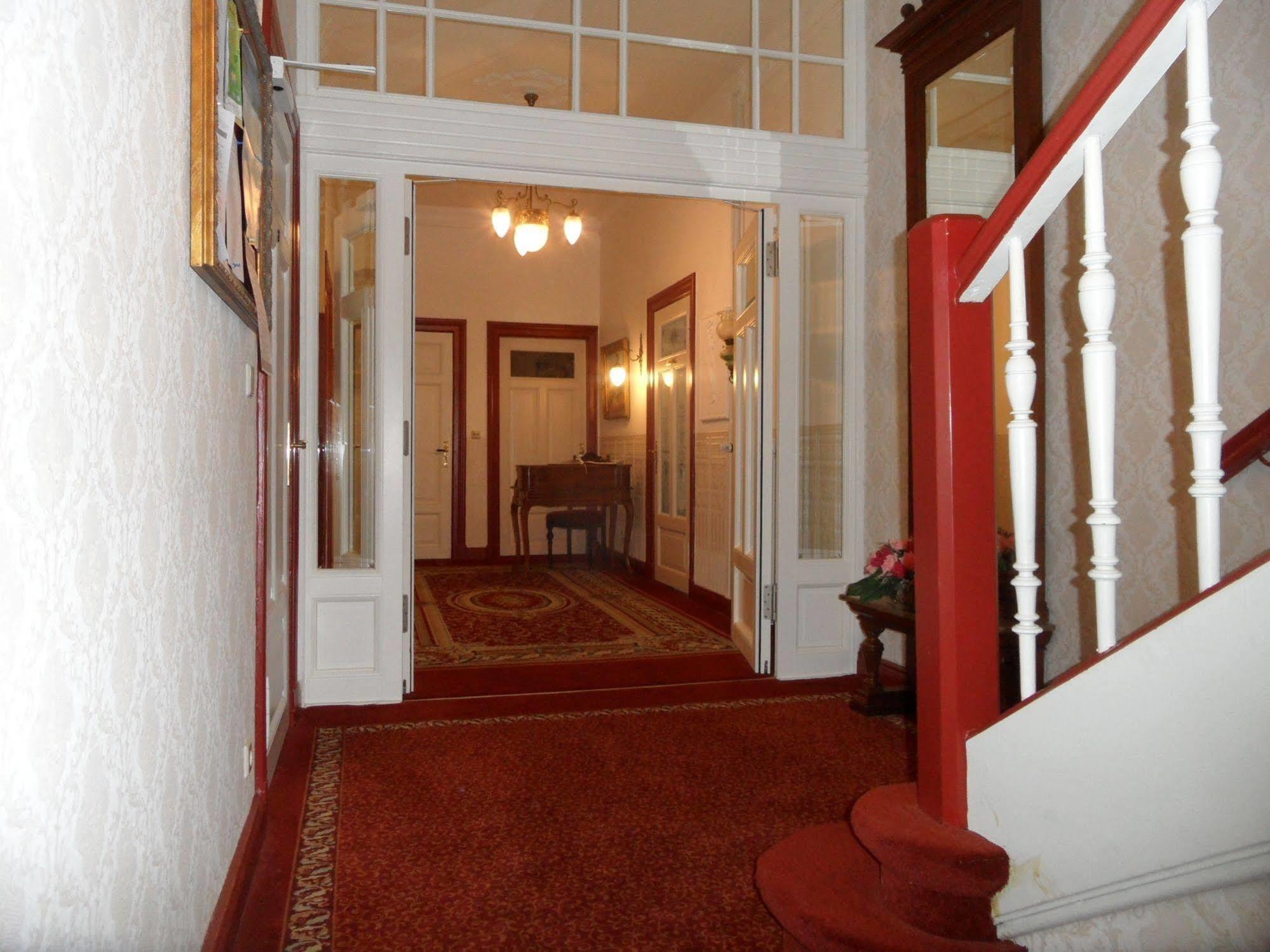 Hotel Seeufer Plön Extérieur photo
