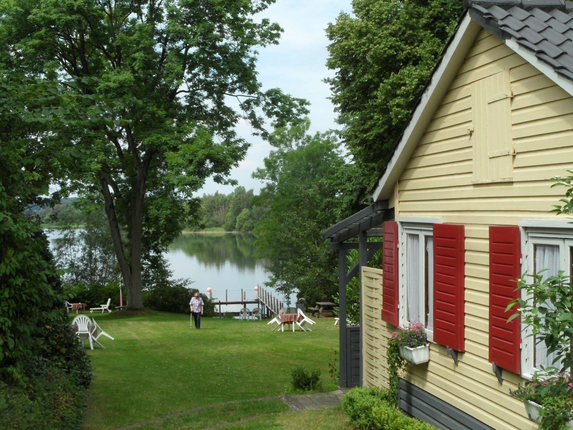 Hotel Seeufer Plön Extérieur photo
